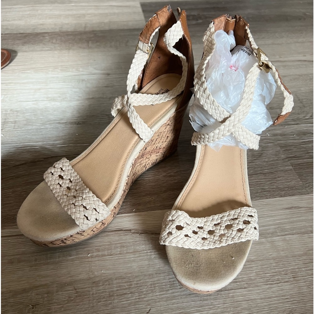 womens tan wedges